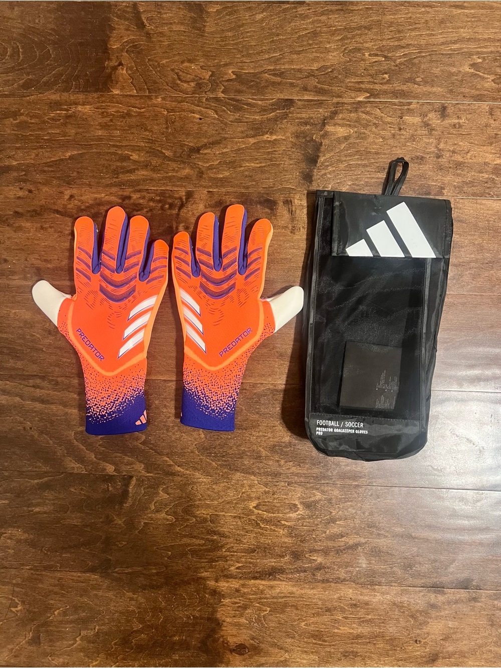adidas Predator Goalkeeper Gloves  Professional gloves size (7.5)